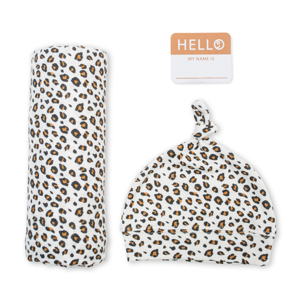 LJ646 Lulujo Hello World Hat & Swaddle Set - Leopard